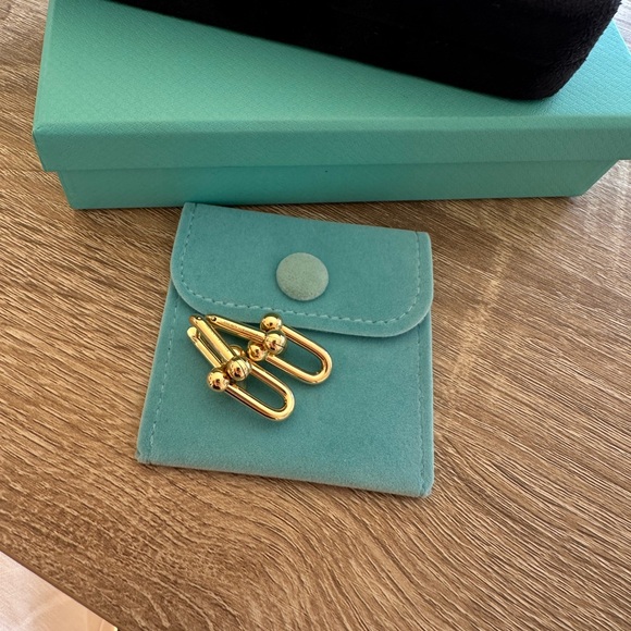TIFFANY & CO
Yellow gold Large HardWear earrings - Picture 5 of 12